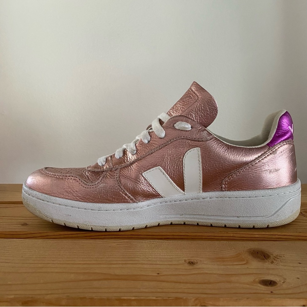 Veja V-10 Pink Matallic Sneakers 9 - Picture 9 of 16